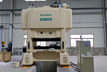 Pengenalan dan karakteristik pers pneumatik (pneumatic press).
