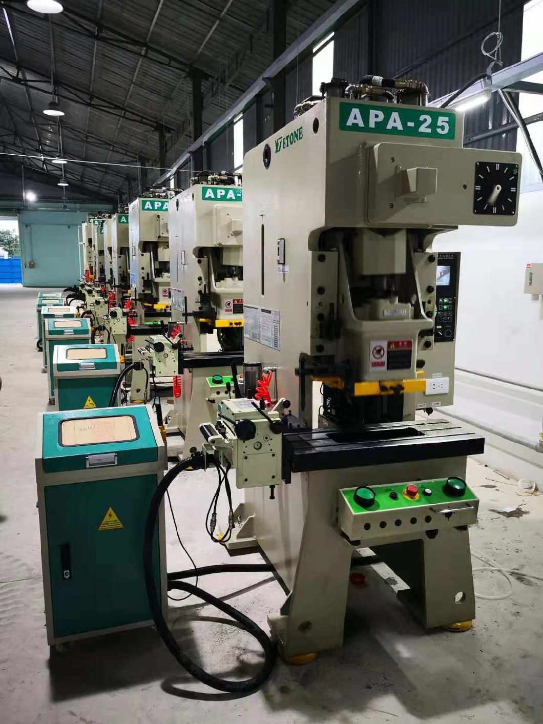 Metode untuk mengurangi biaya bahan stamping untuk mesin punching berkecepatan tinggi