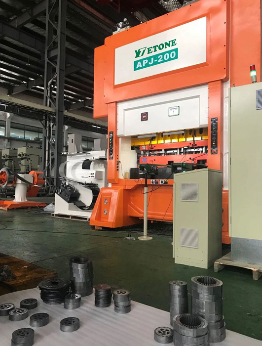 Spesifikasi operasi keselamatan untuk stamping press punch